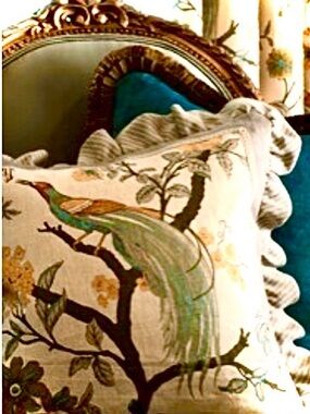 PILLOW TALK Pair Regal Pheasant Pillow Shams Queen 33”Parchment/French Blue NWT